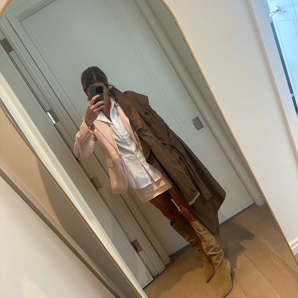 Never Worn Veronica Beard Chic Pink Blazer and Skirt Set - Picture 3 of 4